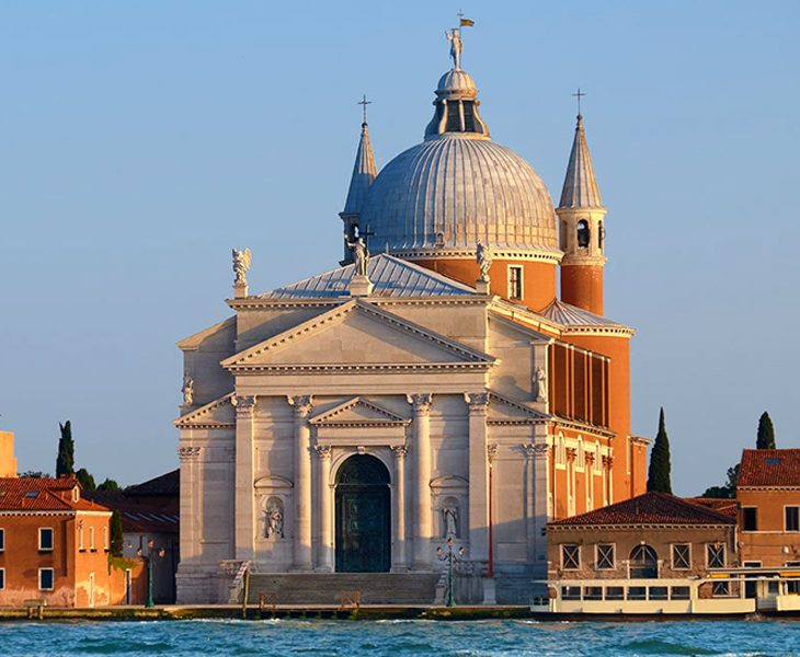 20190719173826Facciata basilica del Redentore Venezia.jpg